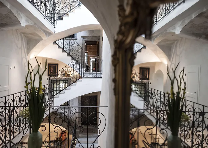 Goldenstern Townhouse